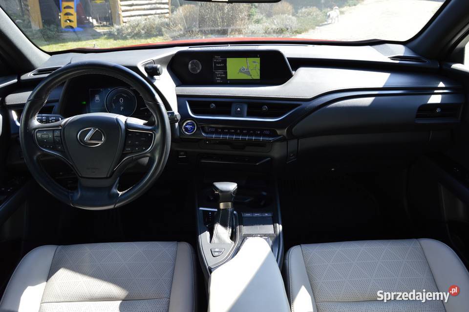 Lexus UX Salon Polska Bogata wersja wyposażenia aluminiowe felgi UX Siewierz