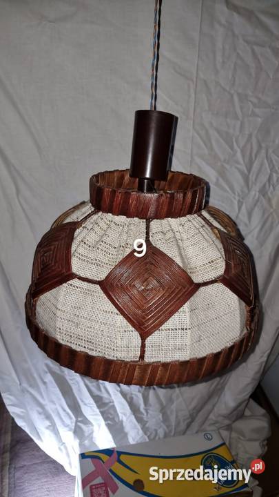 Lampa z ratanu