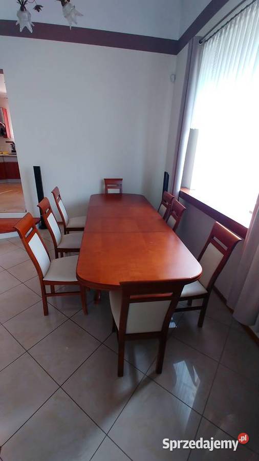 Stół drewniany plus 8 krzeseł Łask