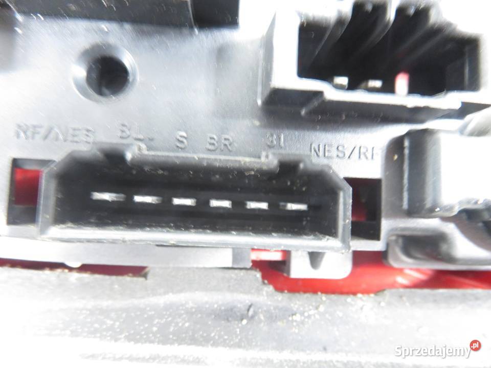 LAMPA LEWA TYLNA VW BORA 1J5945257