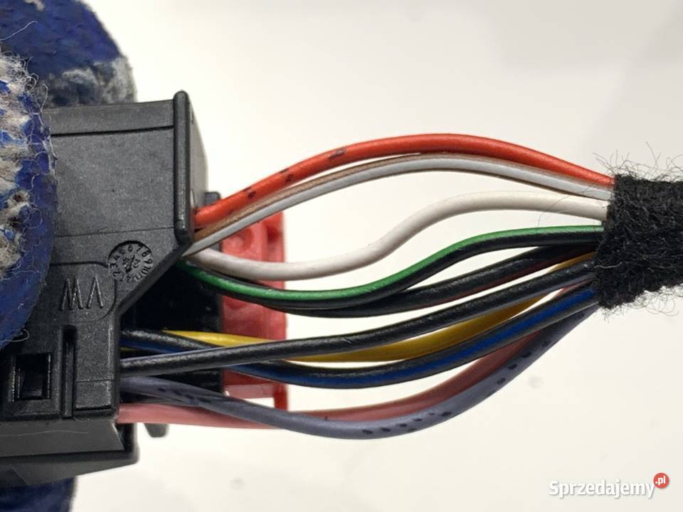 LUSTERKO LEWY SKODA KAMIQ Crossover CZERWONY osobowe Części samochodowe