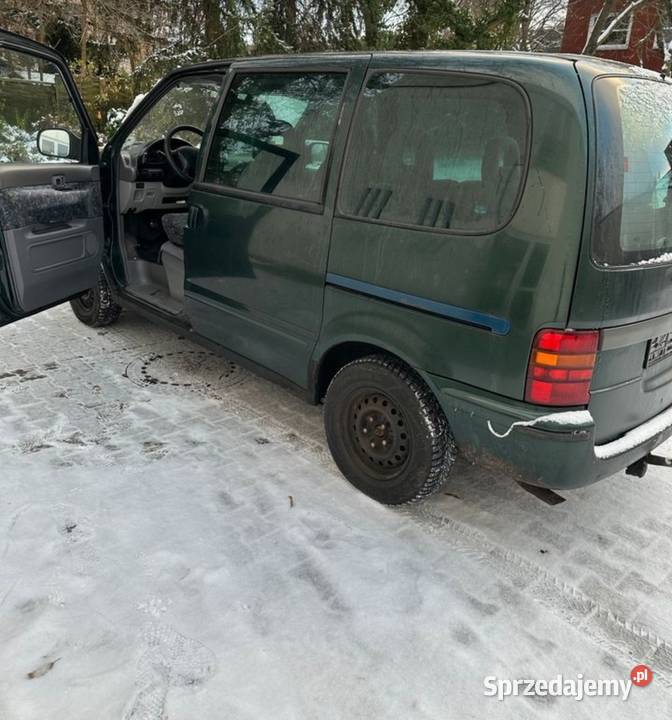 Nissan Serena 20 benzyna klima 7osob z Niemiec 192000km Rumia