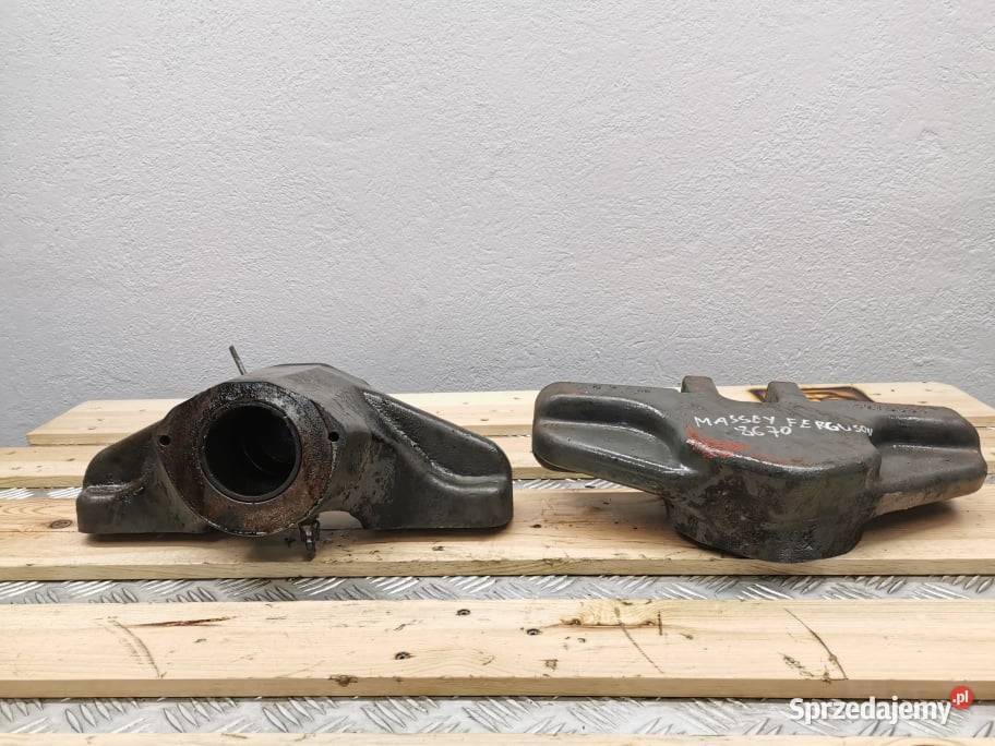 Massey Ferguson 8670 Ucho mostu Dana 4275999