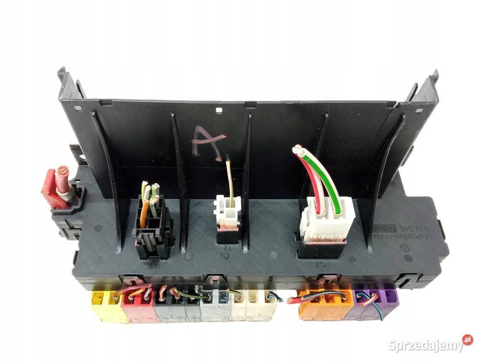 SKRZYNKA BEZPIECZNIKÓW 0025452001 50 B Mercedes Układ elektryczny, zapłon sprzedam
