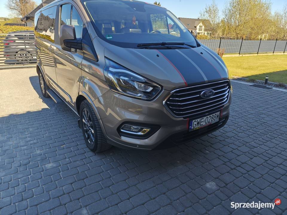 Ford custom titanium