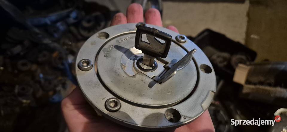 Cbr 900 rr sc 28 korek Korki wlewu Gilino