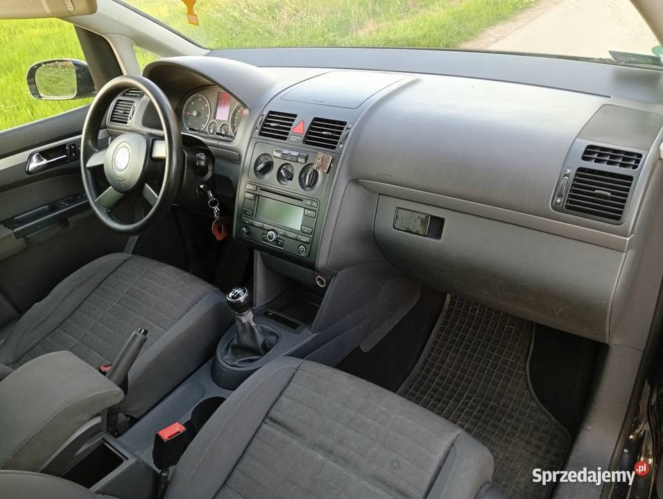 Volkswagen Touran 2006 19 TDI ładny Gołcza