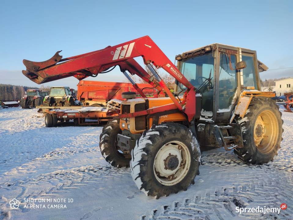 Ładowacz czołowy Maillux Renault 10654 Łobżenica