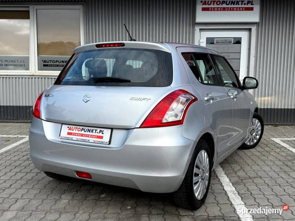 SUZUKI Swift 2016r Bezwypadkowy Gwarancja sprzedam