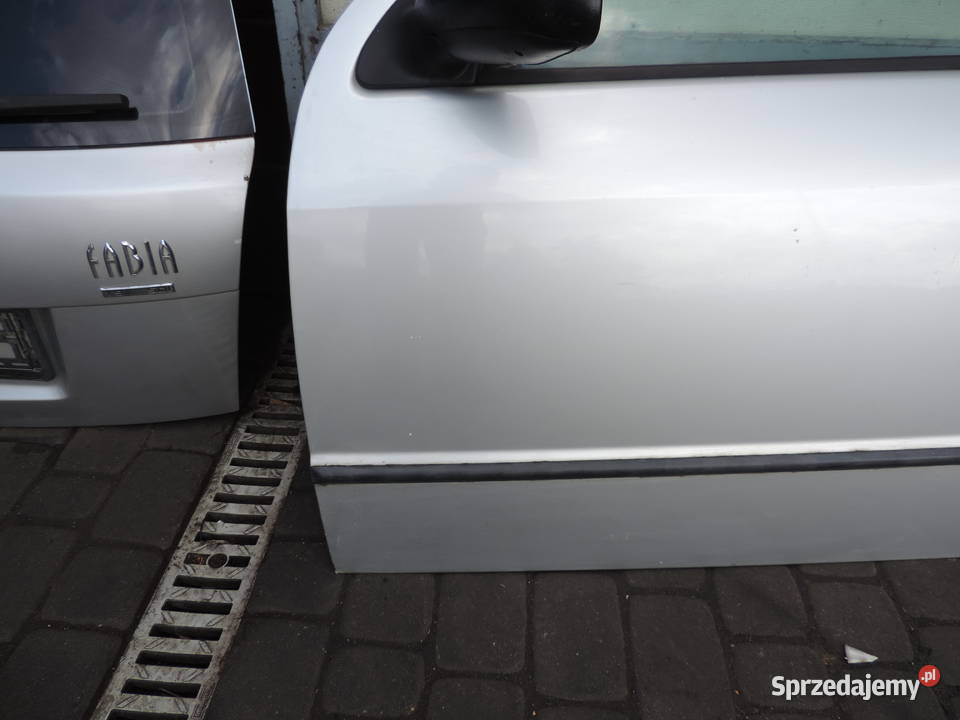 SKODA FABIA 1 HB DRZWI LEWE PRZEDNIE
