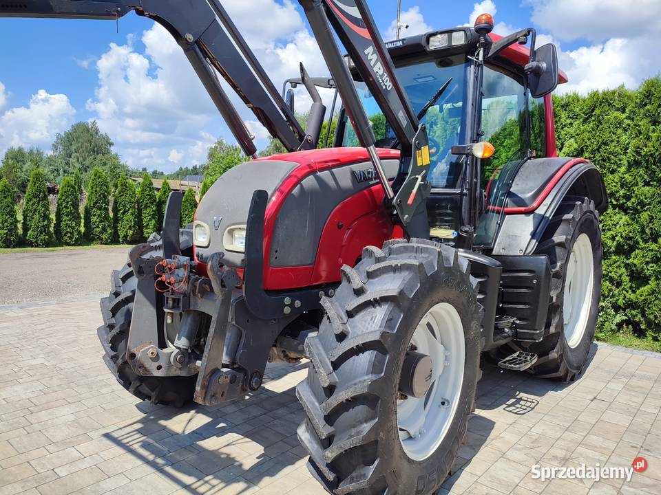 Valtra N101 z tuzem i ladowaczem Grabów Szlachecki sprzedam