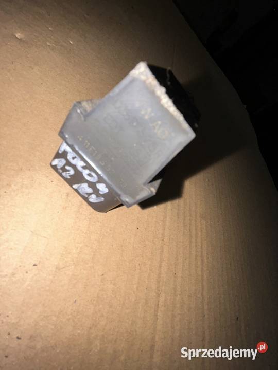 Cewka zapłonowa Polo 4 12 benzyna 036905715R osobowe Bydgoszcz sprzedam