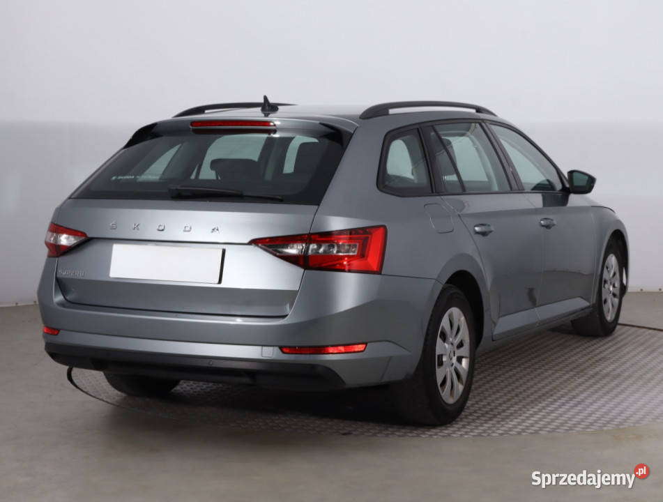 Skoda Superb 15 TSI elektryczne szyby Superb sprzedam