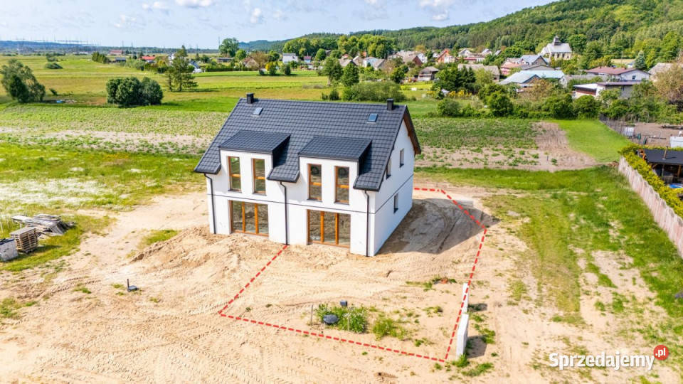 Dom bliźniak 893m2 Tyłowo