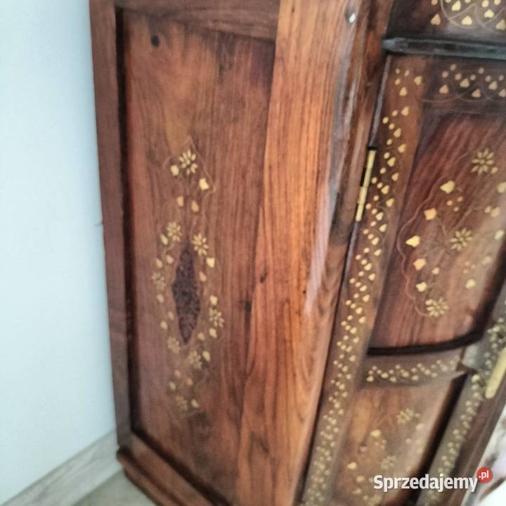 Orientalna komoda z drewna egzotycznego Legnica