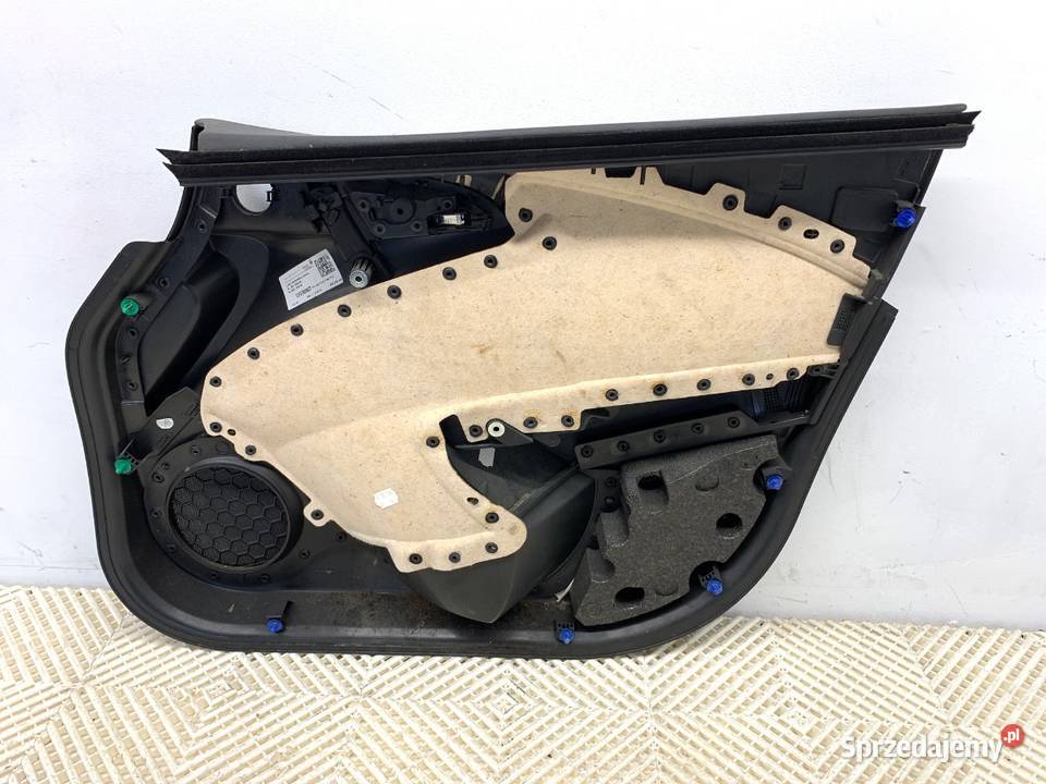 BOCZEK DRZWI LEWY PRZÓD OPEL ASTRA J 13378967