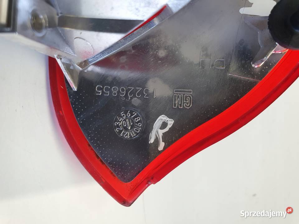 LAMPA PRAWA Opel Insignia A kombi 0814r TYLNA Rudka