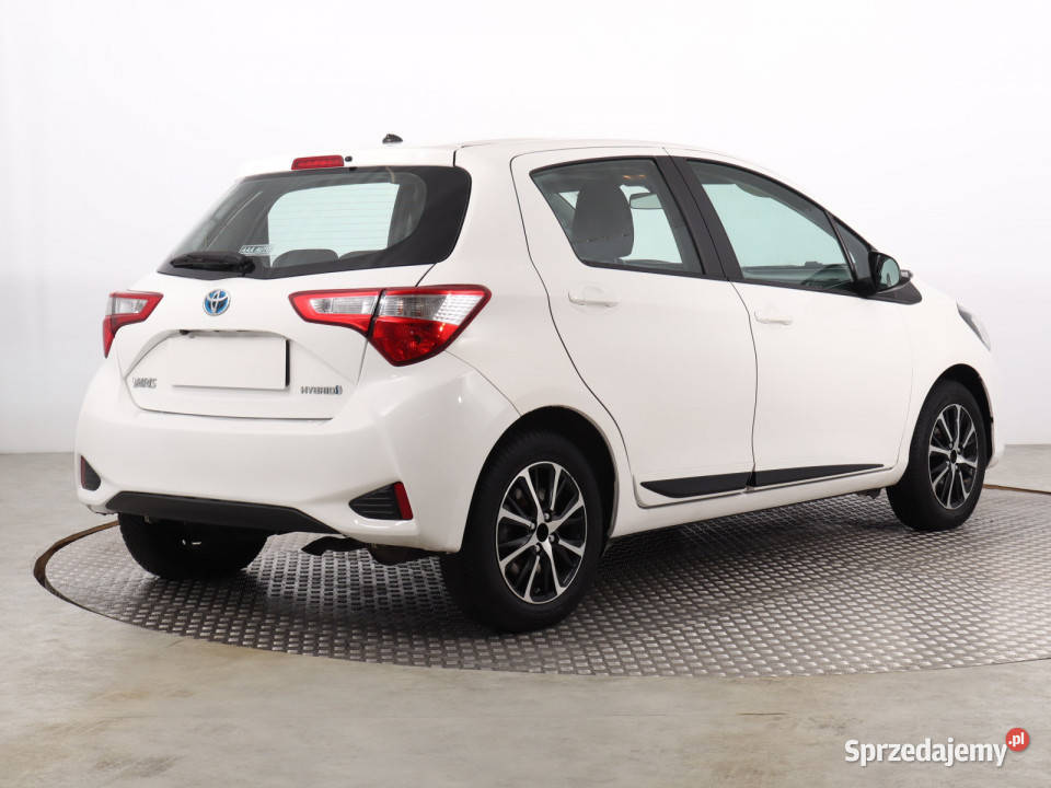 Toyota Yaris 15 Hybrid Katowice