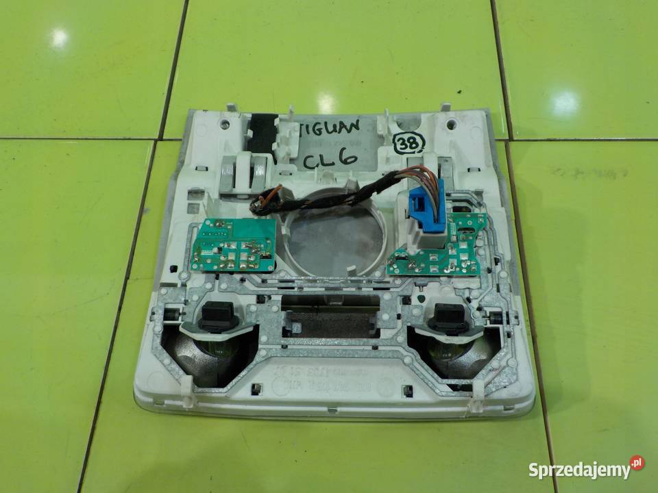 VW TIGUAN I 14 TSI 08r 5D lampka podsufitki mazowieckie Suków