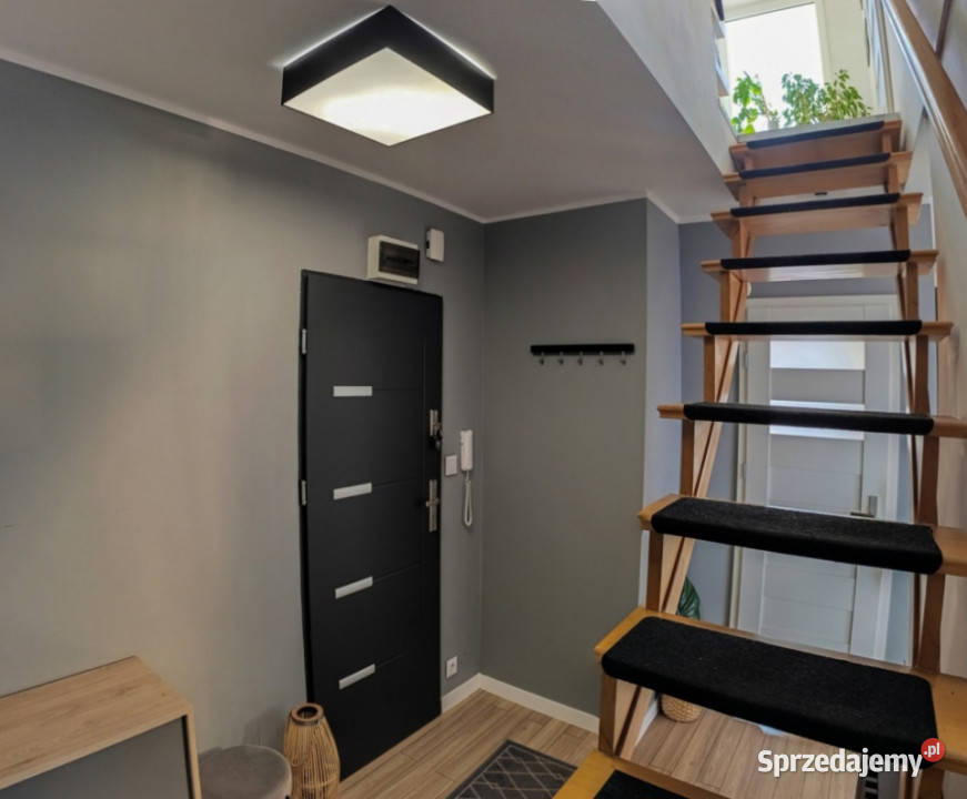 Dwupoziomowe słoneczne mieszkanie 7710 m2 piekny balkon Gdynia