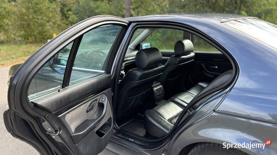 BMW E39 520i Sedan
