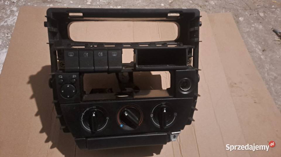 Panel nawiewu audi 100 c4 Pozostałe Głębokie