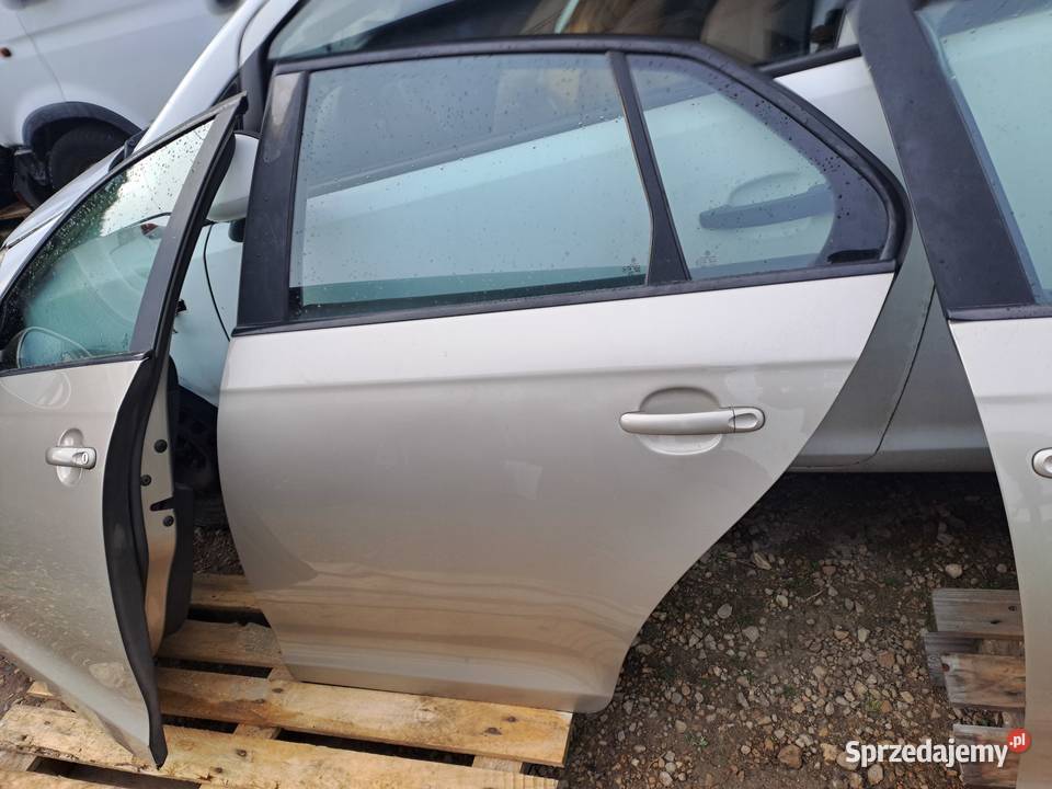 Volkswagen Jetta A5 1K2 drzwi komplet kod Jastrzębie-Zdrój