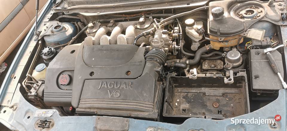 Jaguar xtype 21 benzyna na czesci kolor HGN