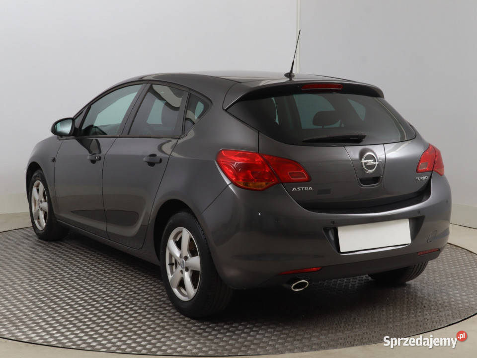 Opel Astra 14 T Bielany Wrocławskie