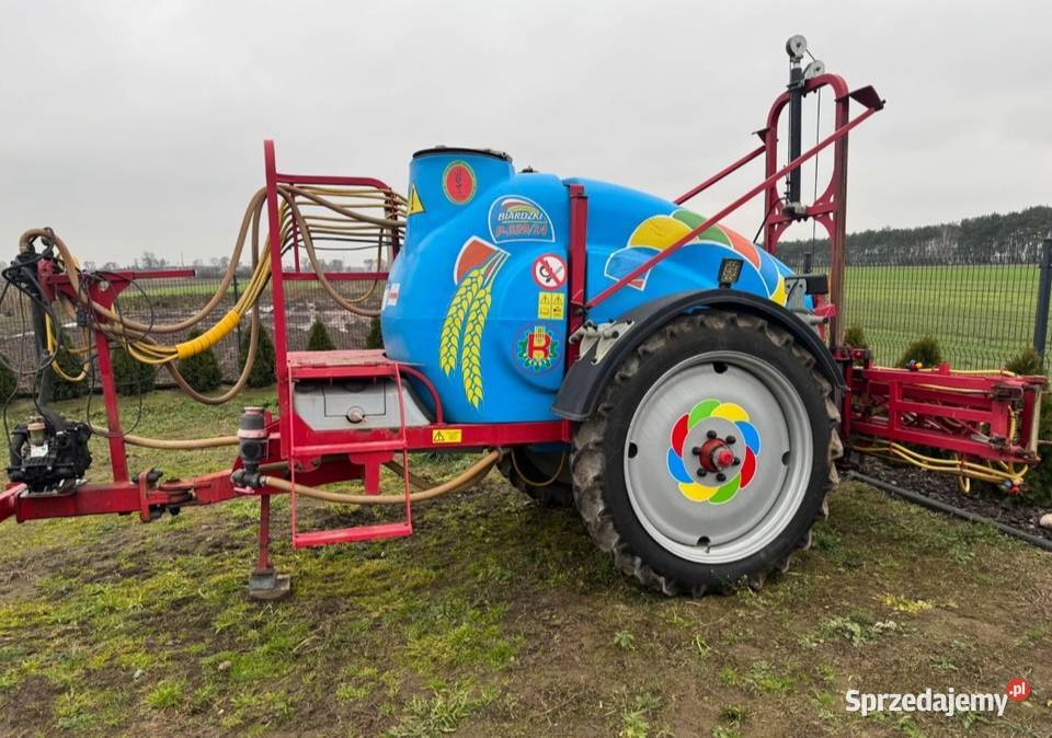 Opryskiwacz na kołach ciągany Biardzki 2200L Zaczepiane Łowicz sprzedam