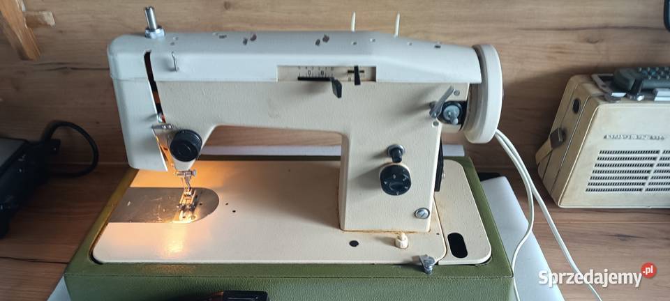 Maszyna do szycia Łucznik 466 sprzedam