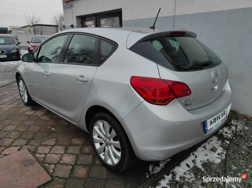 Opel Astra AUTOMAT Niski przebieg Bez turbo czujnik zmierzchu Astra Racibórz