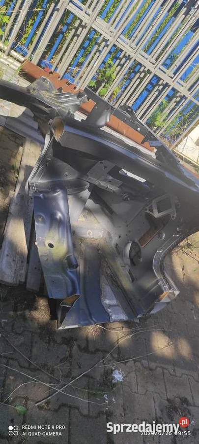 ĆWIARTKA FARTUCH MERCEDES W190 AMG GT śląskie Częstochowa sprzedam