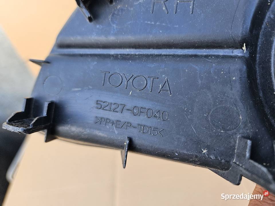 TOYOTA COROLLA VERSO II LIFT KRATKA PRAWA Międzychód