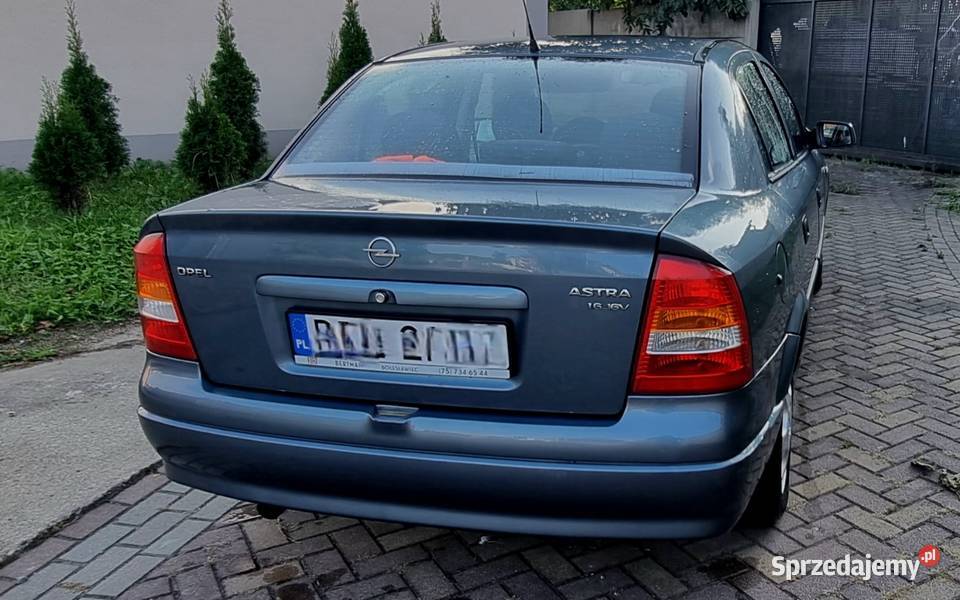 Opel astra 16 gaz klima 5 drzwi sedan aluminiowe felgi Bolesławiec