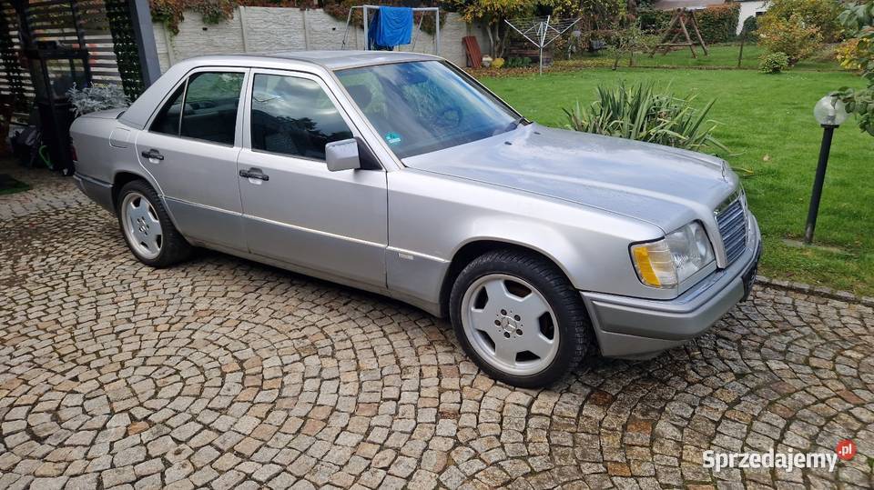 Klasyk Sedan / Limuzyna W124 Paczków