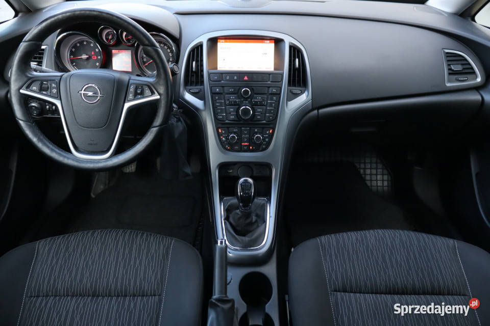 Opel Astra 14 T Zabrze