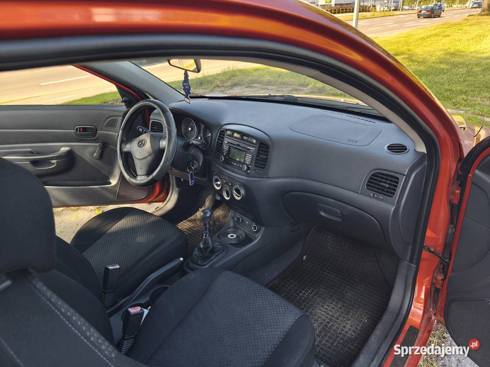 Hyundai Accent z niskim przeniegiem 75000 Białystok