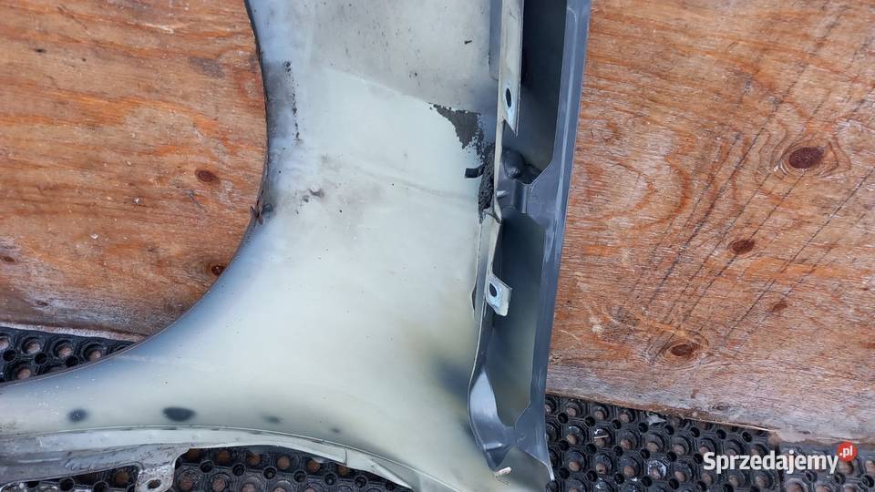 VW TOURAN BŁOTNIK PRZÓD PRAWY LA7T Zbierkowo sprzedam