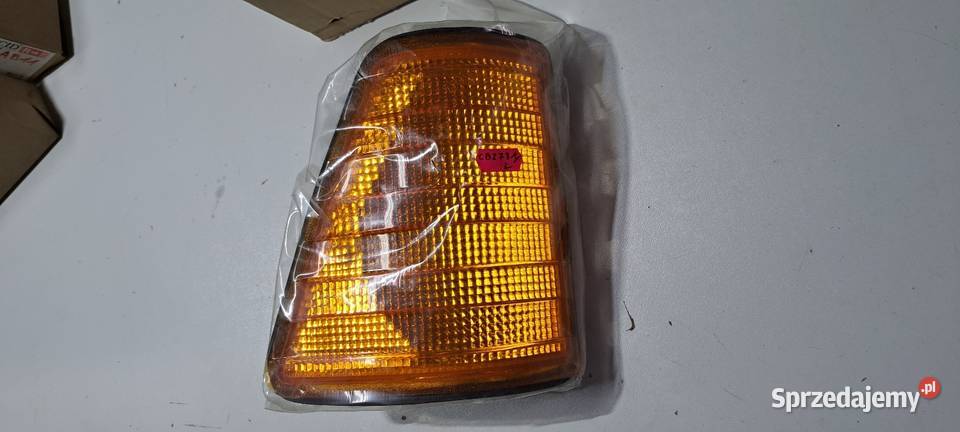 Kierunkowskaz przedni LEWY Mercedes T1 207 208 Luzino