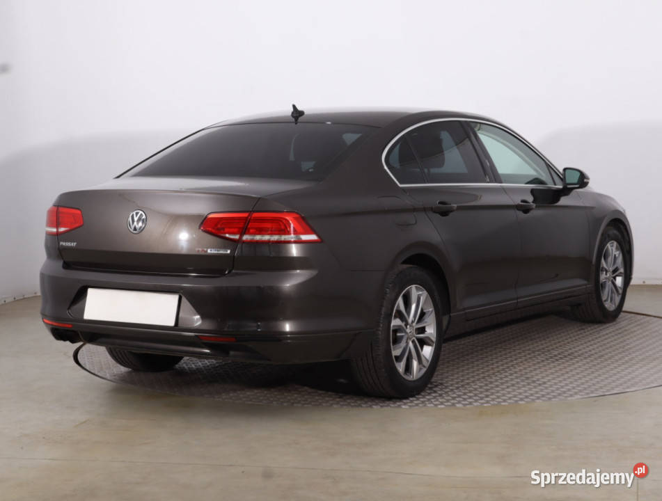 VW Passat 18 TSI 132KM