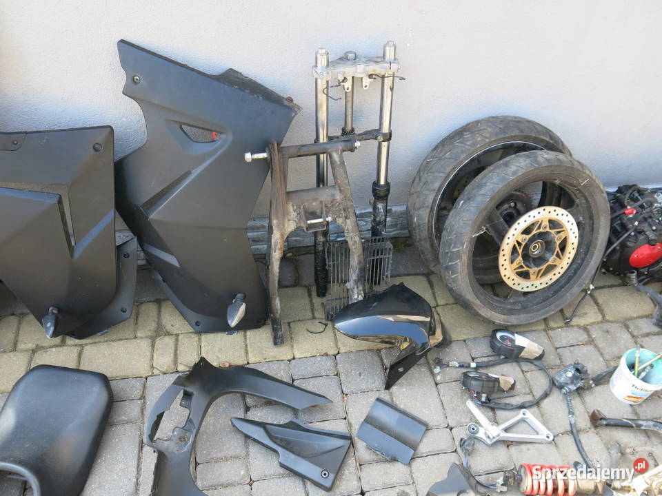 Daelim Roadsport 125 przepustnica kompletna Pozostałe