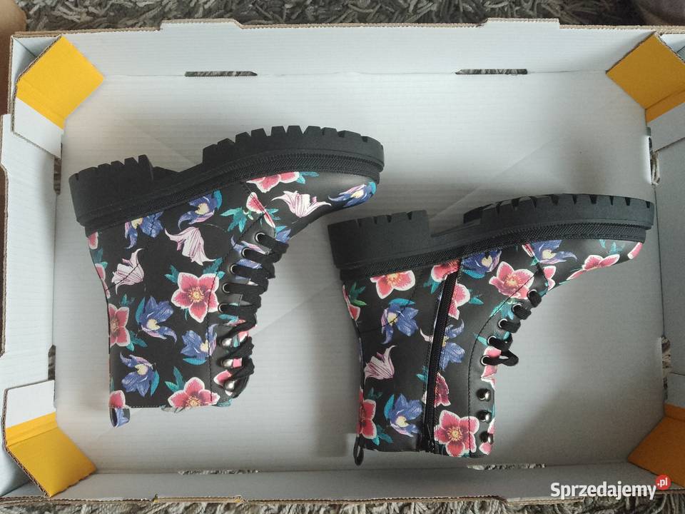 Kozaki botki w kwiaty Chrzanów