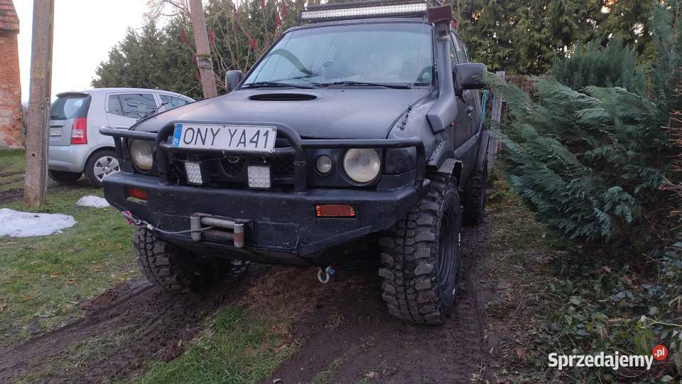 Nissan Terrano 2 27 TDI wyciągarka pług 4x4 Rok produkcji 1994 Nysa sprzedam