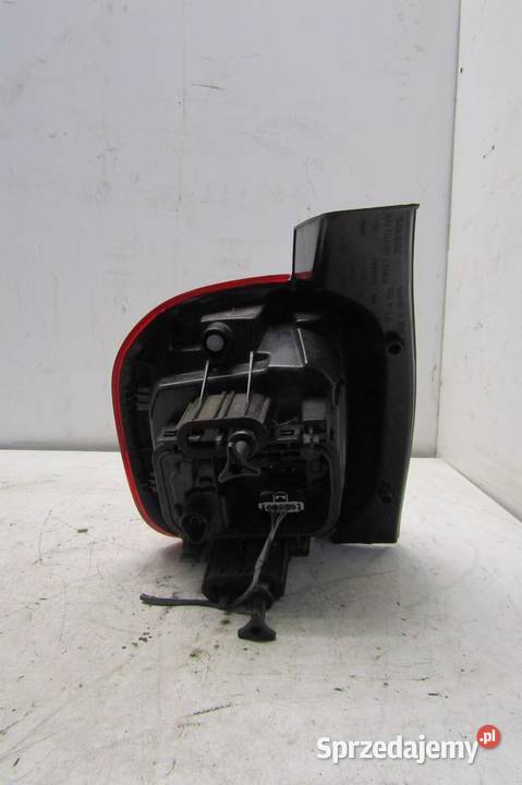 LAMPA PRAWA TYLNA TYŁ DACIA DUSTER II 265503601R sprzedam
