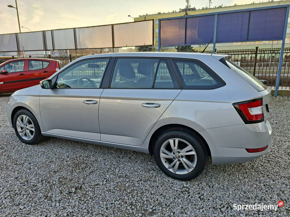 koda Fabia Kombi Salon Polska III 2014 centralny zamek Warszawa