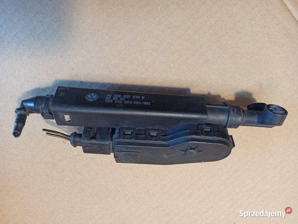3D0955978B SPRYSKIWACZ LAMPY XENON PRZÓD VW Bolesławiec