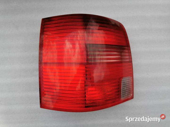 Lampa Lewy Tył Tylna Lewy VW Passat B5 Kombi Wyszków