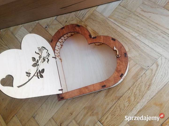 Pudełko z drewna w kształcie serca pomorskie sprzedam