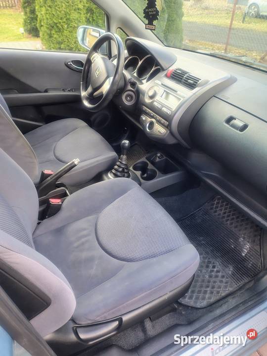 Honda Jazz 14 Benz używana córke mało jeżdżona Uwieliny